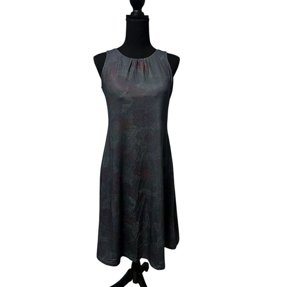 PRANA SKYPATH DRESS, BUILD IN BRA, FLARE STRETCH, TWIST OPEN BACK, MID LENGTH ME